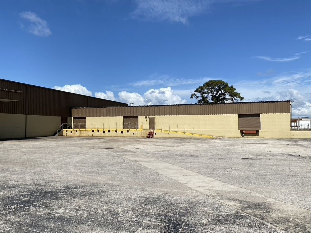 Manufacturing and Distribution Facility : 800 Kemp St, Merritt Island, FL 32952